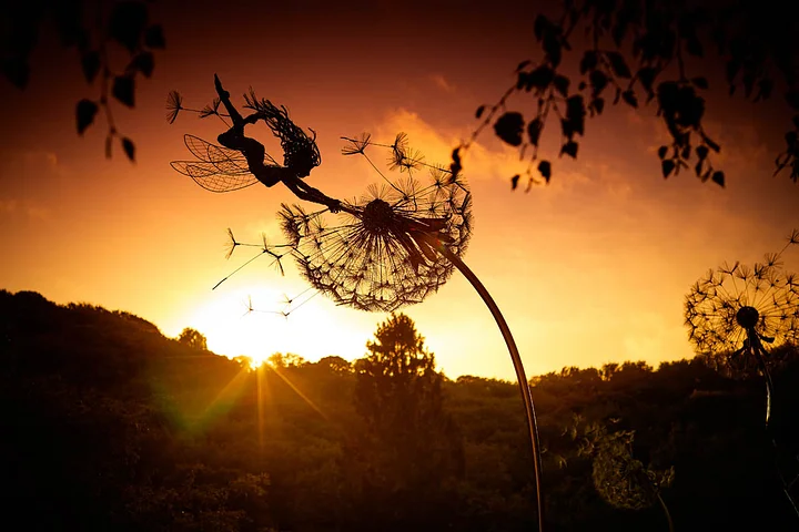 HaulWellGoods - Wonderland Garden Decor - Whimsical Magic