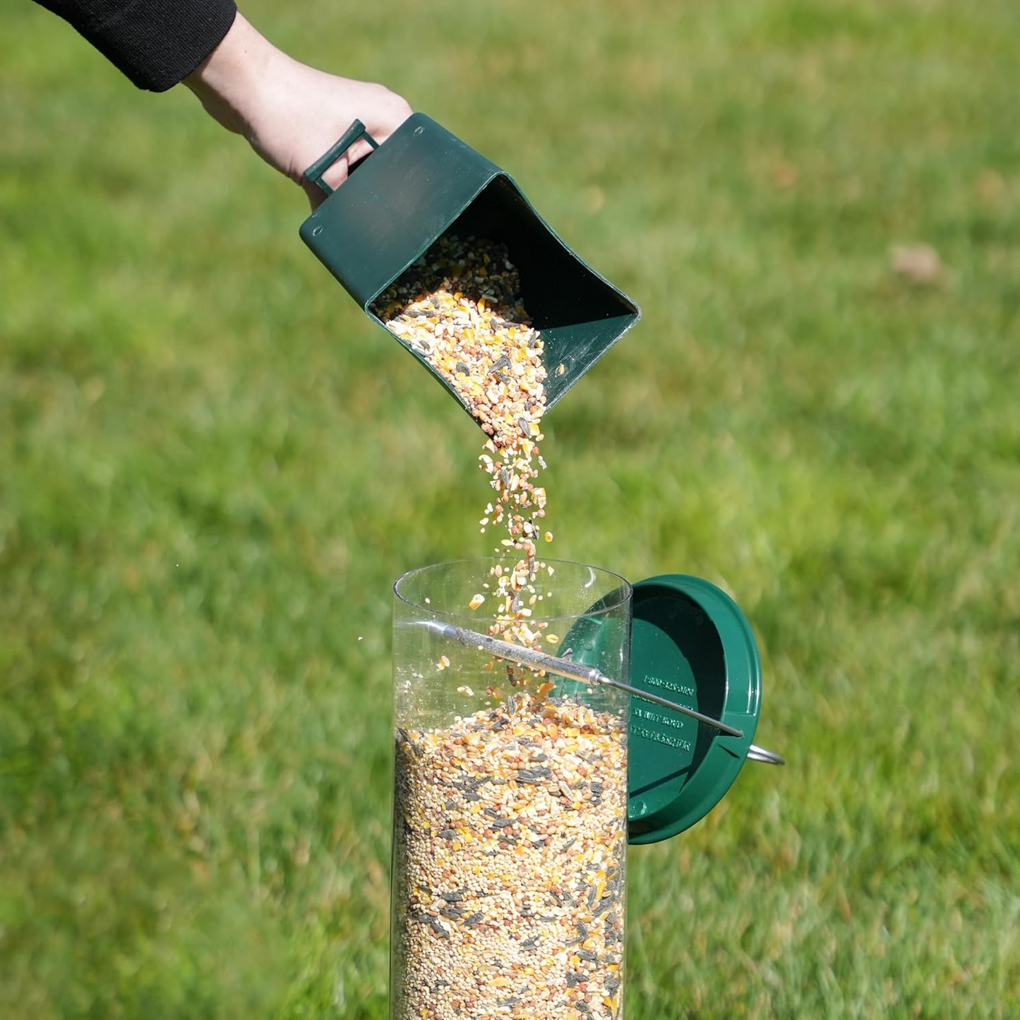 HaulWellGoods - Bird Feeder - Squirrel-Proof Design